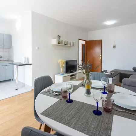 Gabrijel Apartament *